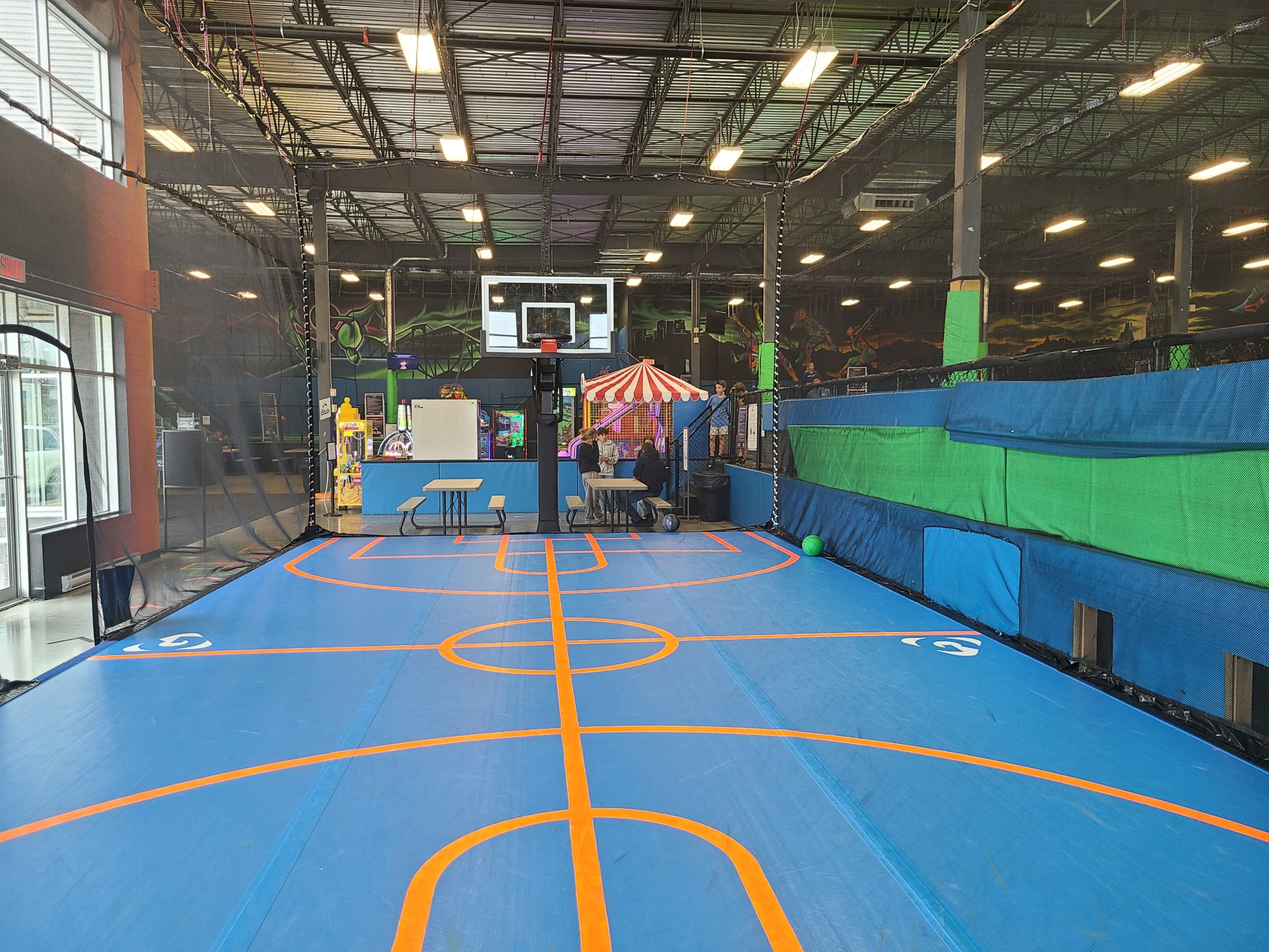 QC_inflatable Basketball court